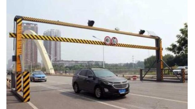 限高架反光膜多少钱？源头厂家全面报价
